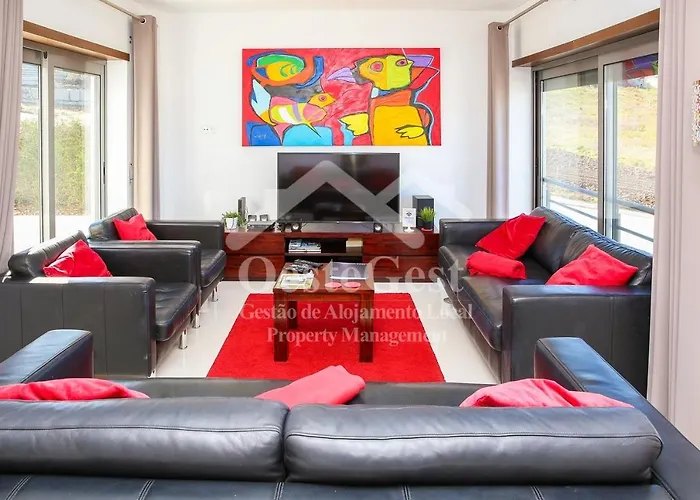 فيلة Azinhanca Do Mar